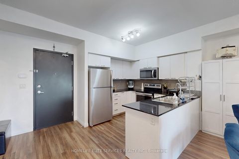 Photo 11 at 210 - 2152 Lawrence Avenue E, Maryvale, Toronto