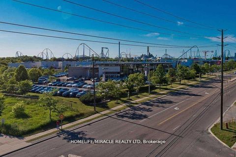 Photo 32 at 412 - 9235 Jane Street, Maple, Vaughan