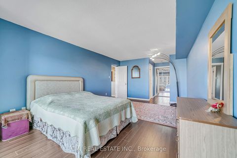 Photo 10 at 805 - 309 Major Mackenzie Drive E, Crosby, Richmond Hill