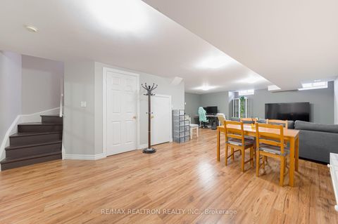 Photo 23 at 195 Equator Crescent, Vellore Village, Vaughan