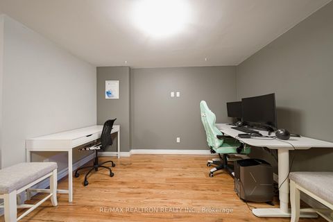 Photo 24 at 195 Equator Crescent, Vellore Village, Vaughan