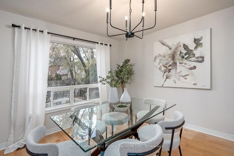 Photo 9 at 2620 Andover Road, RO River Oaks, Oakville