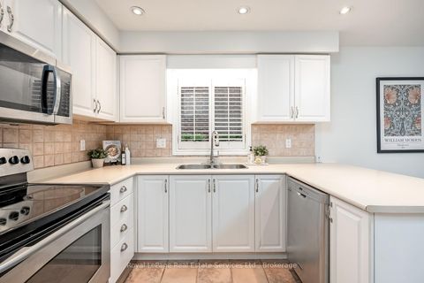 Photo 12 at 2620 Andover Road, RO River Oaks, Oakville