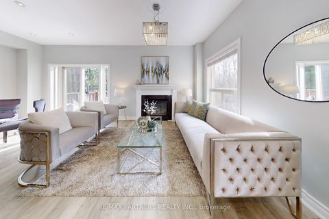 Photo 3 at 107 WORTHINGTON Avenue, Oak Ridges Lake Wilcox, Richmond Hill