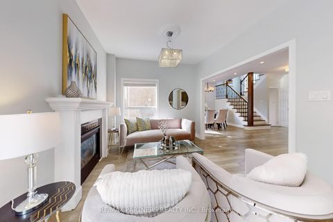 Photo 5 at 107 WORTHINGTON Avenue, Oak Ridges Lake Wilcox, Richmond Hill