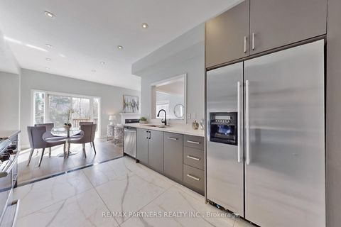 Photo 7 at 107 WORTHINGTON Avenue, Oak Ridges Lake Wilcox, Richmond Hill