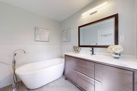 Photo 27 at 107 WORTHINGTON Avenue, Oak Ridges Lake Wilcox, Richmond Hill