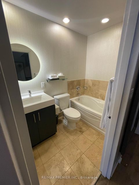 Photo 14 at 1105 - 1 King Street W, Bay Street Corridor, Toronto