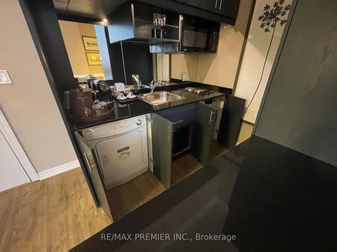 Photo 16 at 1105 - 1 King Street W, Bay Street Corridor, Toronto