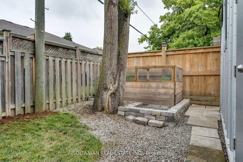 Photo 38 at 35 Cheshire Drive, Rosethorn, Toronto