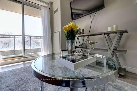 Photo 10 at 202 - 2391 Central Park Drive, RO River Oaks, Oakville