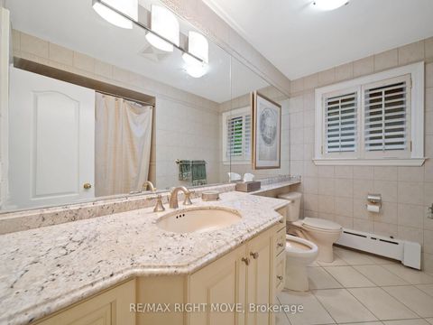 Photo 12 at 22 Ladyshot Crescent, York University Heights, Toronto