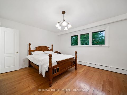Photo 13 at 22 Ladyshot Crescent, York University Heights, Toronto