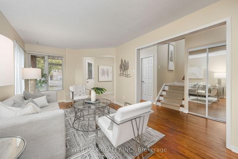 Photo 6 at 18 Samantha Circle, Doncrest, Richmond Hill