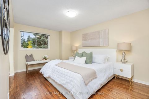 Photo 20 at 18 Samantha Circle, Doncrest, Richmond Hill