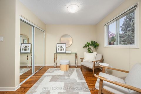 Photo 23 at 18 Samantha Circle, Doncrest, Richmond Hill