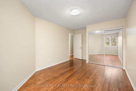 Photo 26 at 18 Samantha Circle, Doncrest, Richmond Hill