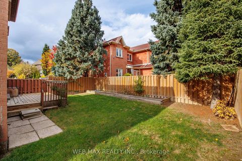 Photo 41 at 18 Samantha Circle, Doncrest, Richmond Hill