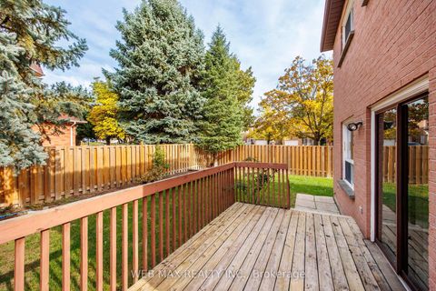 Photo 44 at 18 Samantha Circle, Doncrest, Richmond Hill