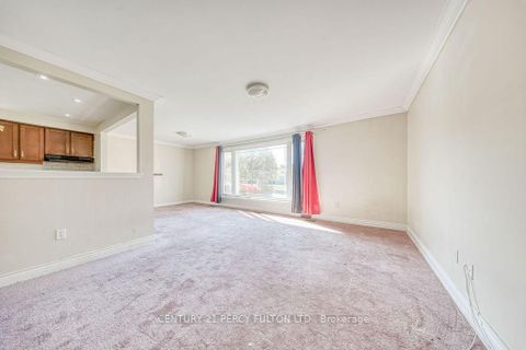 Photo 4 at 63 Hiscock Boulevard, Woburn, Toronto