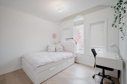 Photo 26 at 15 Longwood Avenue, Oak Ridges, Richmond Hill