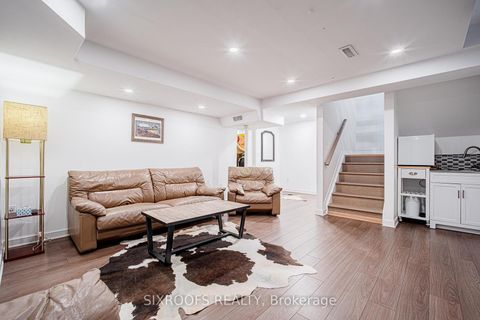 Photo 30 at 15 Longwood Avenue, Oak Ridges, Richmond Hill