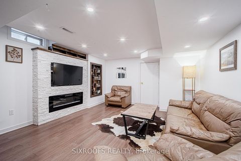 Photo 32 at 15 Longwood Avenue, Oak Ridges, Richmond Hill