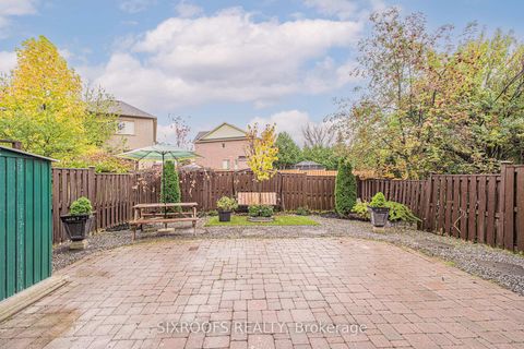 Photo 40 at 15 Longwood Avenue, Oak Ridges, Richmond Hill