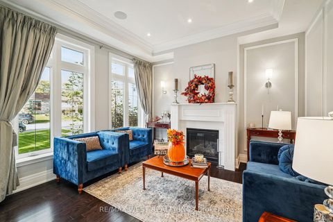 Photo 2 at 68 Walmer Road, North Richvale, Richmond Hill