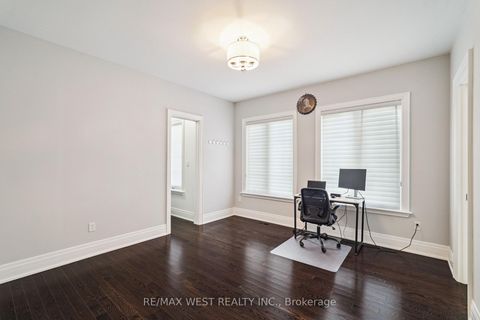 Photo 11 at 68 Walmer Road, North Richvale, Richmond Hill