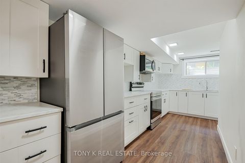 Photo 13 at 20 Granard Boulevard, Cliffcrest, Toronto