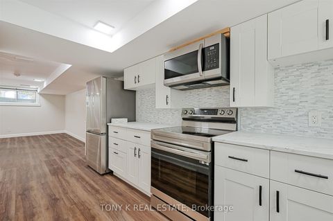 Photo 16 at 20 Granard Boulevard, Cliffcrest, Toronto