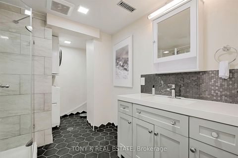 Photo 21 at 20 Granard Boulevard, Cliffcrest, Toronto