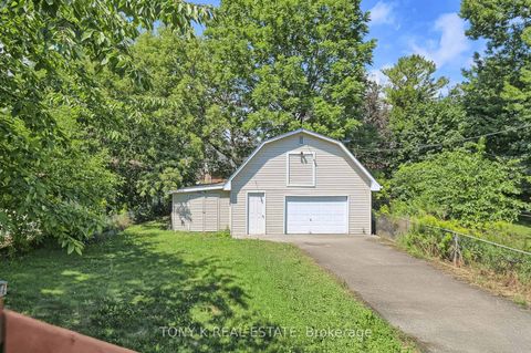 Photo 23 at 20 Granard Boulevard, Cliffcrest, Toronto