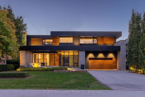 Photo 1 at 144 Sparling Court, SW Southwest, Oakville