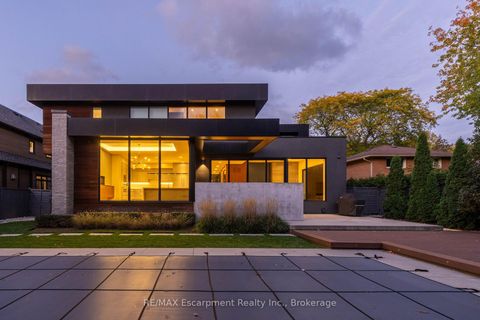 Photo 3 at 144 Sparling Court, SW Southwest, Oakville