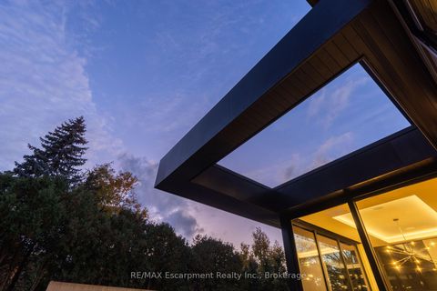 Photo 6 at 144 Sparling Court, SW Southwest, Oakville