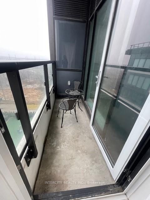 Photo 12 at 409 - 297 Oak Walk Drive, RO River Oaks, Oakville