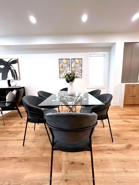 Photo 10 at 257 Chisholm Avenue, Lumsden, Toronto