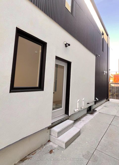 Photo 43 at 257 Chisholm Avenue, Lumsden, Toronto