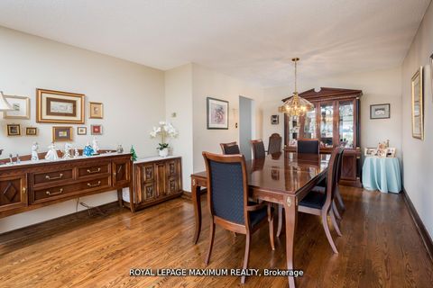 Photo 7 at 44 Flagstick Court, York University Heights, Toronto
