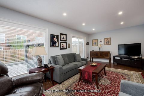 Photo 21 at 44 Flagstick Court, York University Heights, Toronto