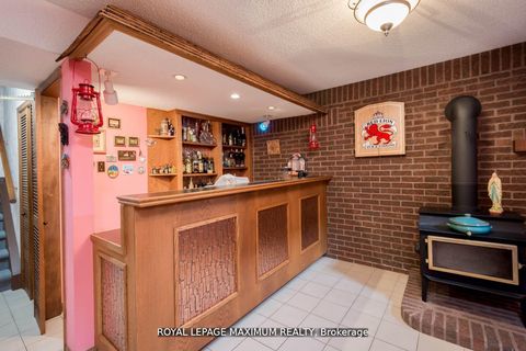 Photo 27 at 44 Flagstick Court, York University Heights, Toronto