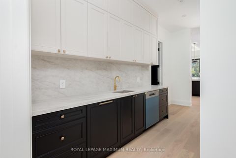 Photo 10 at 67 Davidson Street, Islington Woods, Vaughan