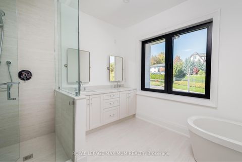 Photo 24 at 67 Davidson Street, Islington Woods, Vaughan