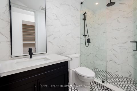 Photo 32 at 67 Davidson Street, Islington Woods, Vaughan