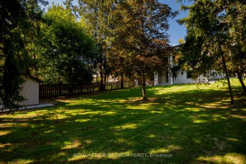 Photo 39 at 67 Davidson Street, Islington Woods, Vaughan