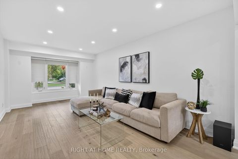 Photo 5 at 16 Mayvern Crescent, North Richvale, Richmond Hill