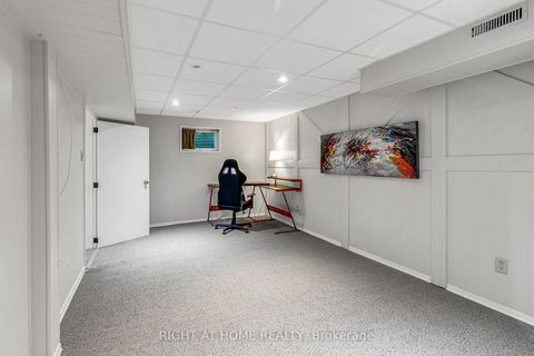 Photo 26 at 25 Castle Rock Drive, North Richvale, Richmond Hill