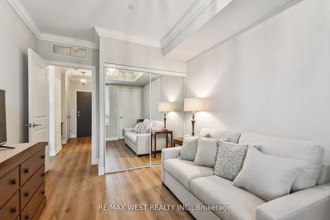 Photo 10 at 321 - 281 Woodbridge Avenue, West Woodbridge, Vaughan